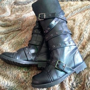 NWOT 🔥 knee high strappy goth grunge boots!!
